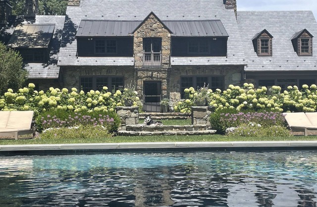 Historic Equestrian Estate in Middleburg Hunt Country