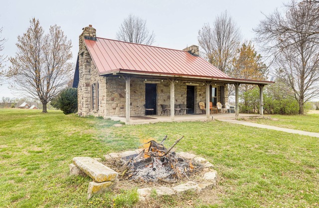 Historic Farmhouse on 7 Acres w/Stellar View!
