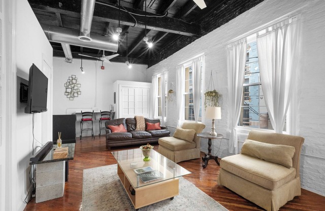 Historic Germantown 1BR Loft