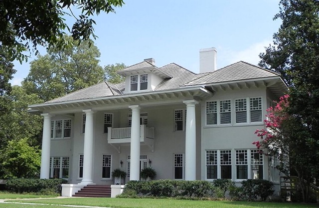 Historic Home on Scenic Deer Creek - In the Heart of the Mississippi Delta
