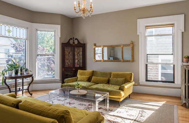 Historic Munjoy Hill Retreat-Rooftop Water Views!
