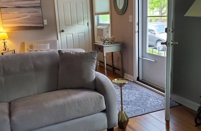 Historic Newburyport - new to VRBO - Rental at the historic Bartlet Mall