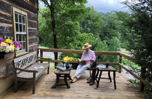 Historic Pea Ridge Cabin, circa 1820, outskirts of Tryon, NC