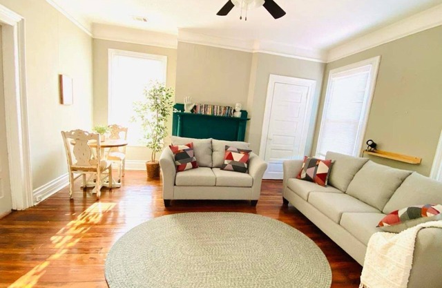 Historic Retreat on Central Ave (2bedroom)