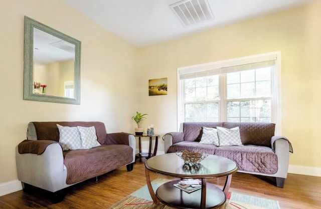 Historic St. Elmo Home - Near Hiking & Downtown!
