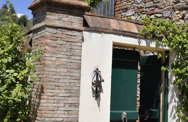 Historic Stone Cottage with a private plunge pool