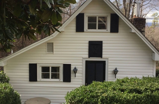 Historic Victoria Lea Guest Cottage In Downtown Tryon, NC