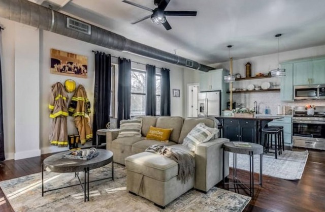 Historical Bell Tower Loft - Old FireHouse