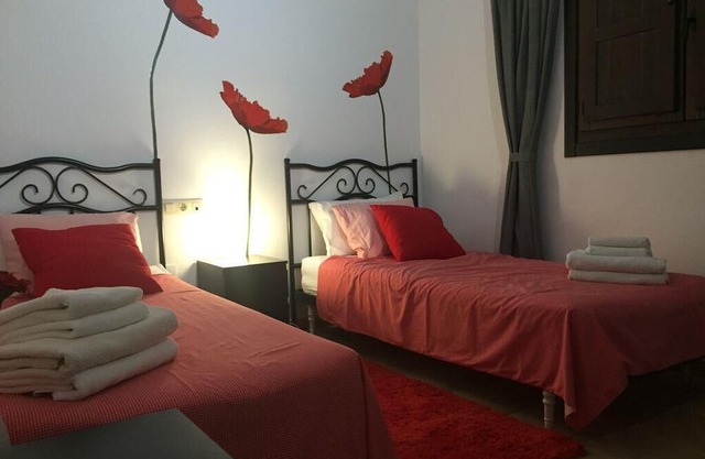 HL029 4 bedroom luxury villa on HDA golf resort