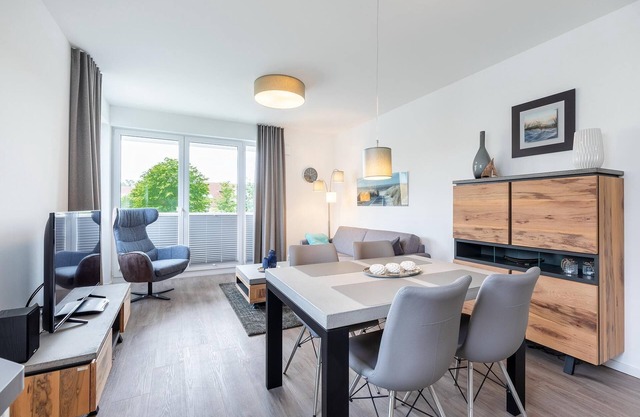 Hochwertiges Ferienapartment mit Sonnigem Balkon und nur 200 m zum Ostseestrand