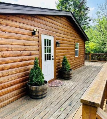 Hocking Hills Cabin-Private Hot Tub, Hiking, Caves