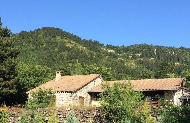 Holiday house: Detached house, located in southern Ardèche.