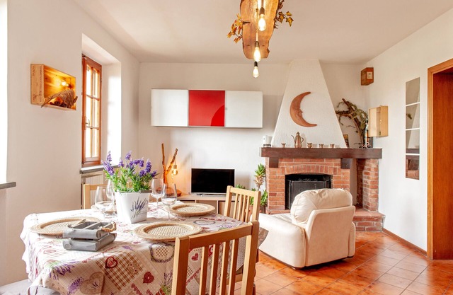 Holiday Home 'Casa Zito' with Mountain View, Private Terrace and Wi-Fi