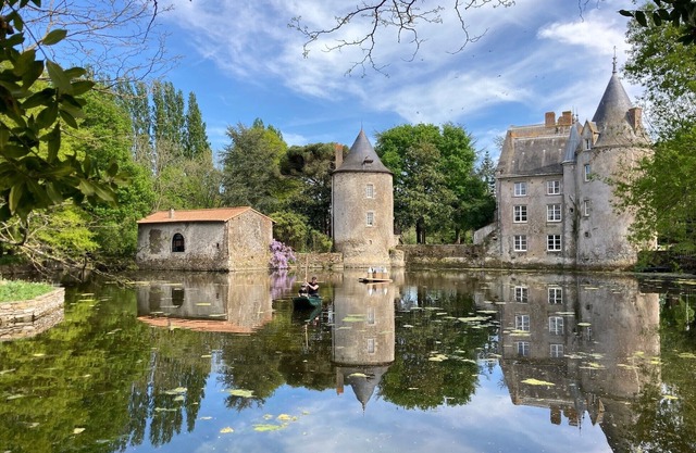 Holidayhouse on the estate of Chateau de la Preuille