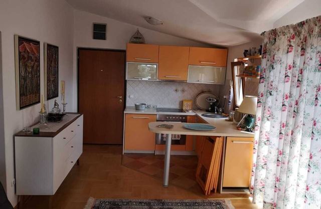 Holiday 1BR Apartment with Sea View in Budva