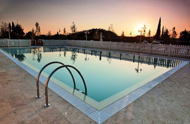Holiday apartment with outdoor swimming pool