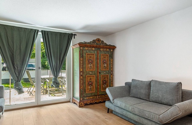 Holiday Apartment 'Katharina' with Private Terrace, Shared Garden and Wi-Fi