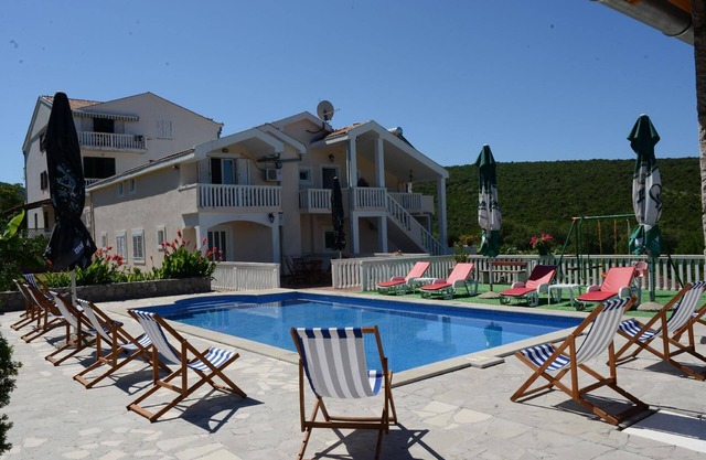Holiday apartment Bigova for 1 - 2 persons - Holiday apartment in one or multi-family house