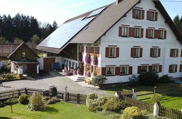 Holiday Apartment in Ferienhof Wetzel with Shared Garden and Terrace, ONE Pet allowed