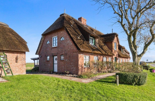 Holiday apartment Pellworm (Ort) for 1 - 4 persons with 2 bedrooms - Holiday house