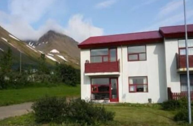 Holiday apartment Flateyri for 1 - 3 persons with 2 bedrooms - Holiday apartment