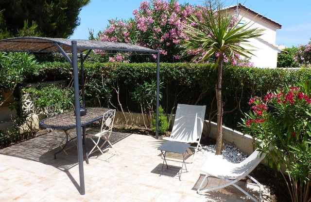 Holiday apartment Gruissan for 1 - 3 persons with 2 bedrooms - Holiday apartment in one or multi-fam