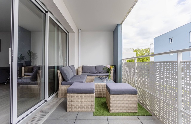 Holiday Apartment "Le Cocon Familial" with Balcony & Wi-Fi