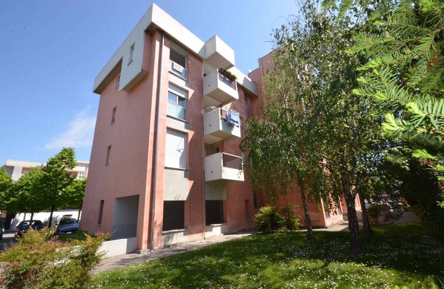 Holiday apartment mit Klimaanlage und Balkon