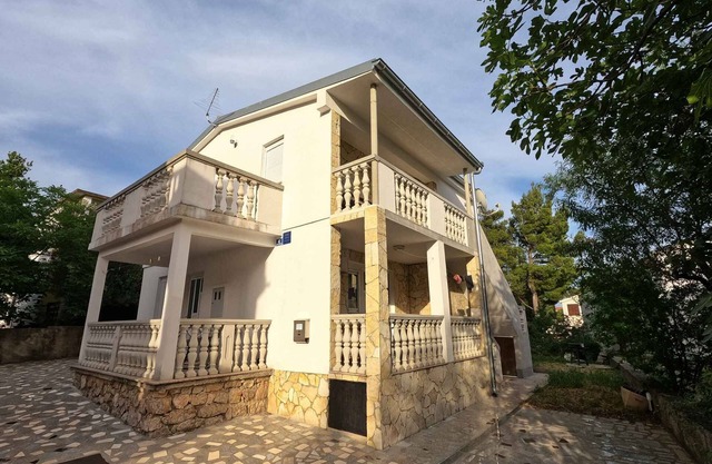 Holiday apartment mit Klimaanlage und Terrasse