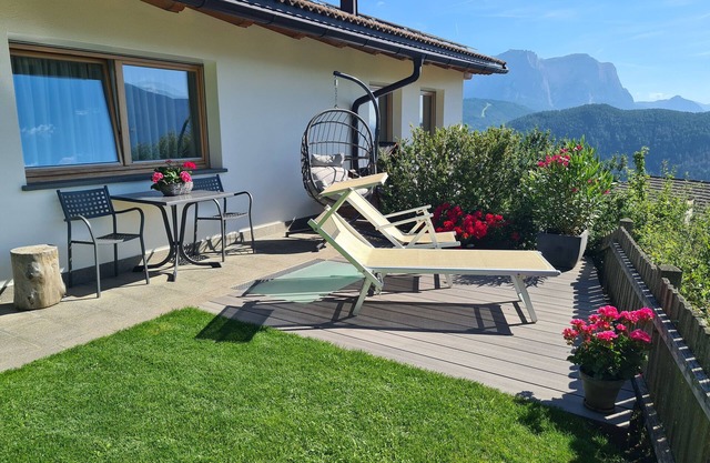 Holiday Apartment 'Sassun' with Mountain View, Garden & Wi-Fi
