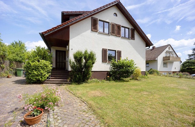Holiday Apartment "Sonnenbühl" with Lake View, Private Balcony and Wi-Fi
