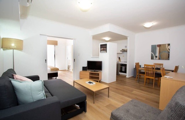 Holiday Apartment with Pool and WiFi