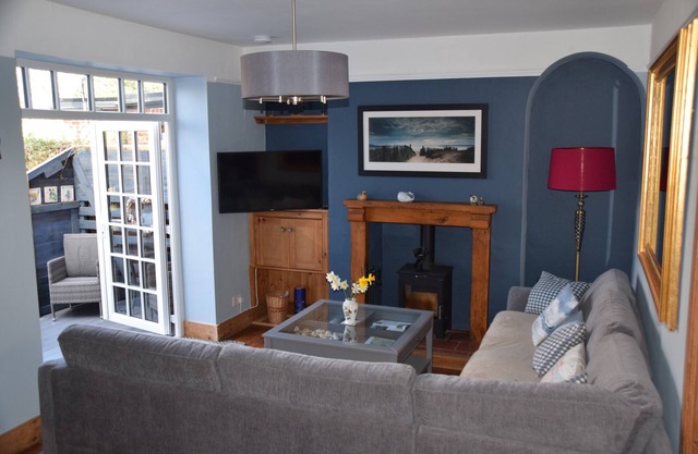 Holiday cottage in Wells-next-the-Sea, parking for 3 cars