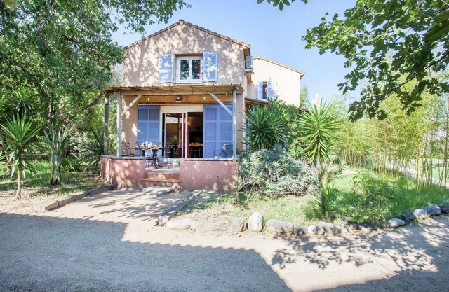 Holiday Home in Corsica by the Sea