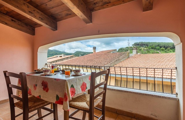 Holiday Home 'Grande Casa Nel Villaggio' with Mountain View, Private Terrace and Wi-Fi