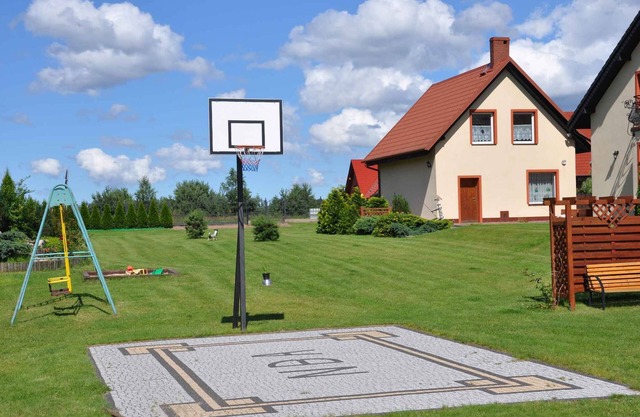 Holiday home 300 m from the lake, 30 km from the Baltic Sea