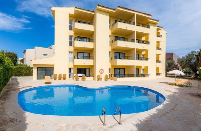 Holiday Home 'Apto Con Terraza 403' with with Shared Pool, Private Terrace and Air Conditioning