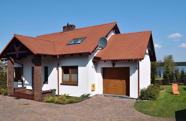 holiday home at the lake in Kiedrowice