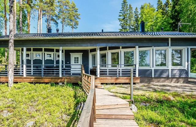 Holiday Home Aurinkokaari by Interhome