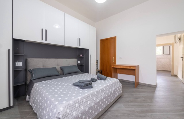 Holiday Home "Casa Claudia" with Private Terrace & Wi-Fi