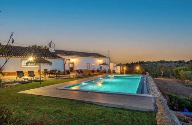 Holiday Home 'Casa Do Forno - Vale Luís Neto' with Mountain View, Wi-Fi and Air Conditioning