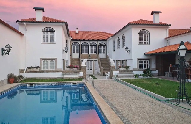 Holiday Home 'Casa Do Terreiro' with Private Pool, Private Terrace and Wi-Fi