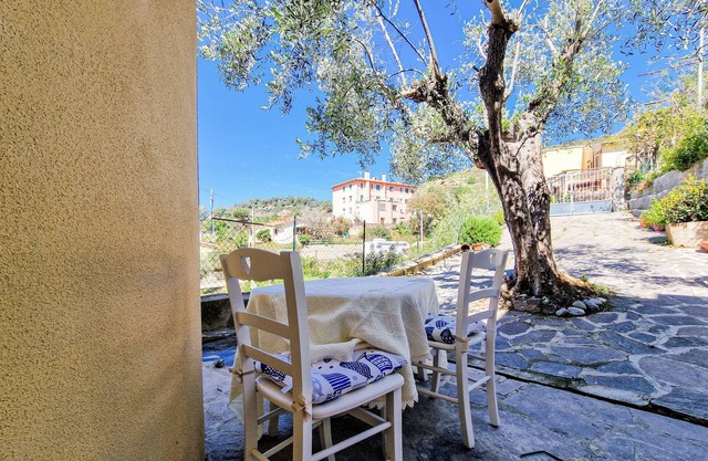 Holiday Home 'Casa Marisa' with Private Terrace, Balcony and Air Conditioning