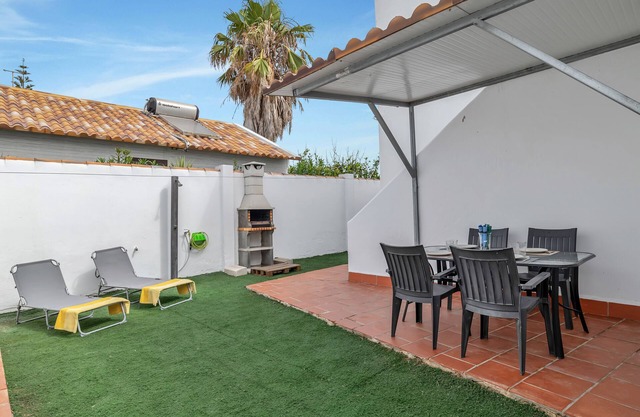 Holiday Home 'Casa Rafael' with Sea View, Wi-Fi and Air Conditioning
