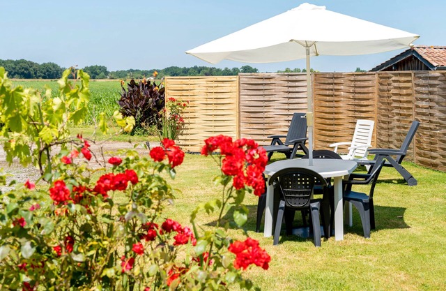 Holiday Home 'Des Deux Chênes' with Private Terrace, Private Garden and Wi-Fi