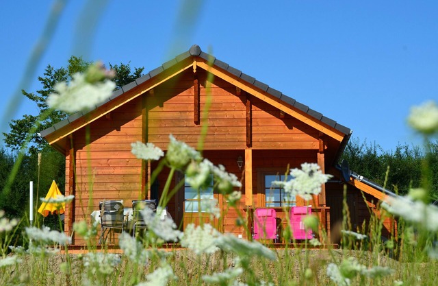 Holiday Home 'Ferienhaus Gross Nemerow' with Private Terrace, Wi-Fi and Air Conditioning