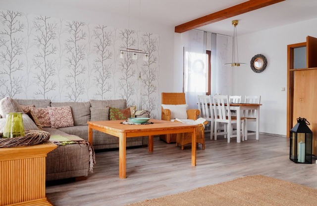 Holiday Home 'Ferienhaus Ebern-Sölln' with Private Terrace, Private Garden and Wi-Fi