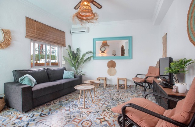 Holiday Home 'Gecko' with Private Terrace, Wi-Fi and Air Conditioning