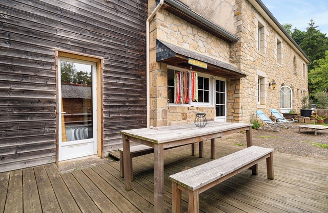Holiday Home 'Gîte 6 Personnes Sauna Et Étang' with Shared Garden and Wi-Fi