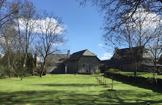 Holiday Home 'Grange 1850 Fully Renovated' with Private Terrace, Private Garden and Wi-Fi
